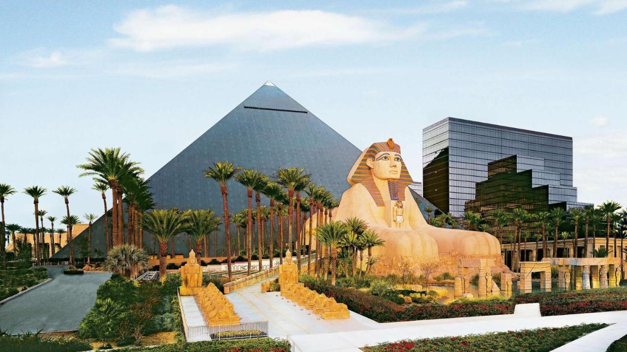 Strip Las Vegas Unit By Luxor And T Mobile Arena Area Eksteriør billede